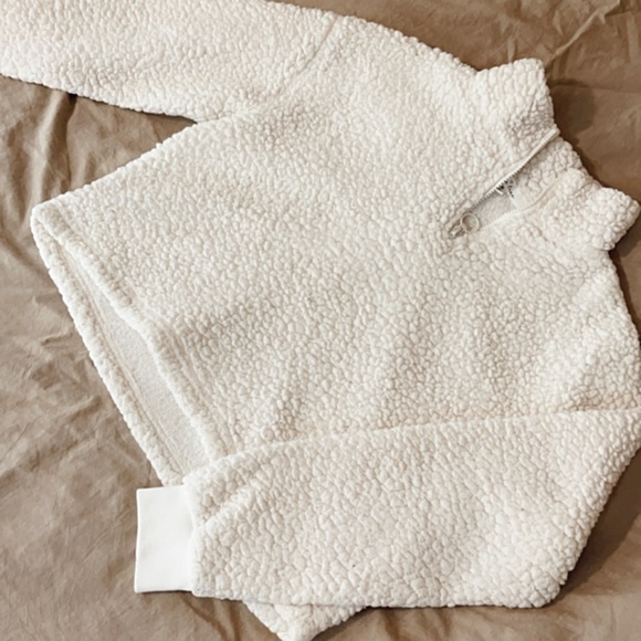 Love Tree Tops - Fuzzy cropped 1/4 zip